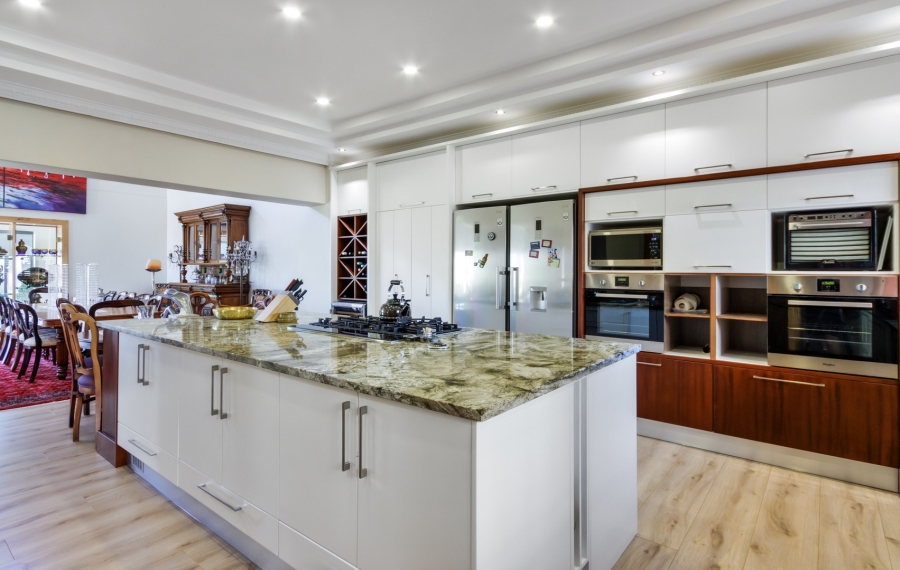 4 Bedroom Property for Sale in Greenways Golf Estate Western Cape